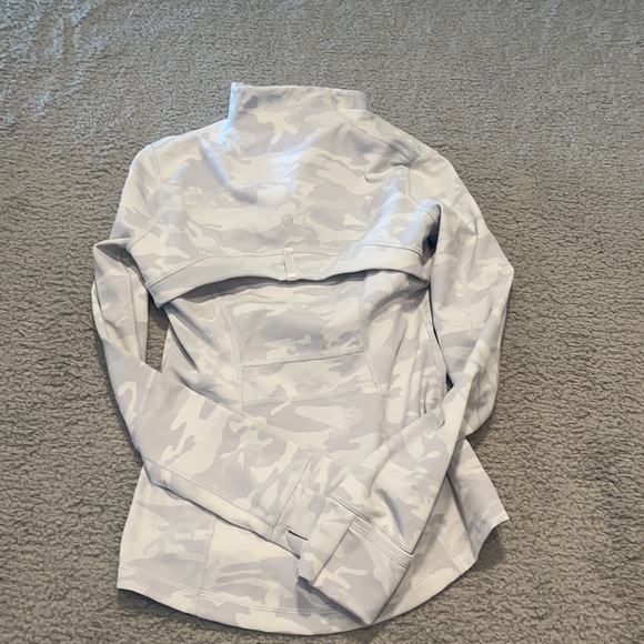 Lululemon Define Jacket camo gray and white size 6 - Picture 5 of 8
